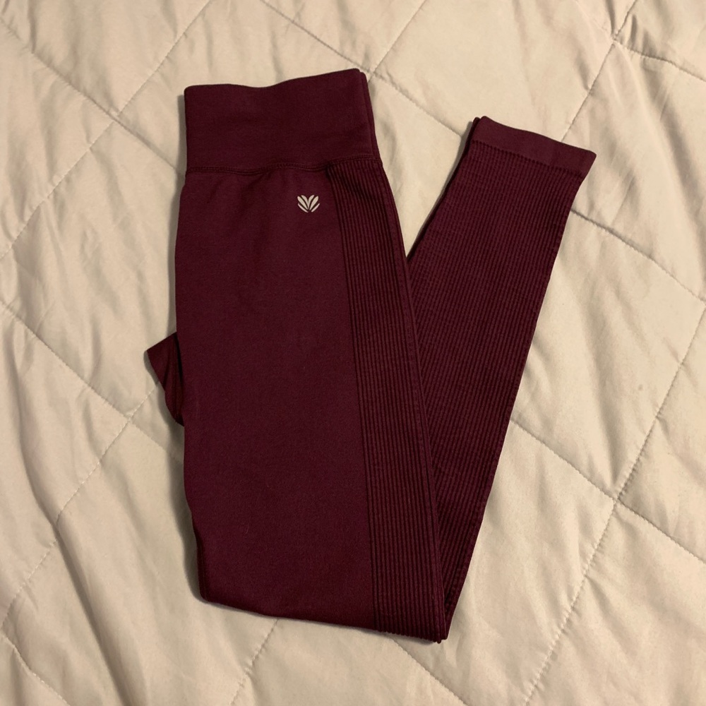 Forever 21 activewear leggings